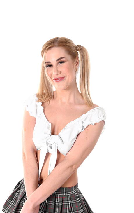 iStripper are pleased to offer you a free pics featuring Madison in toying twat sex scene